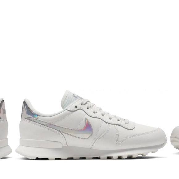 •SOLD✔️Nike Internationalist SE Sneaker - Picture 4 of 12